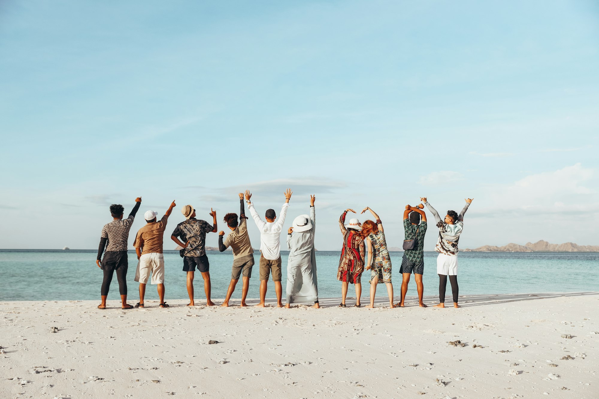 freedom-and-happy-group-of-friends-on-summer-vacation.jpg